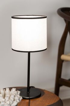 Abat-jour rond en papier de soie blanc bordure noire