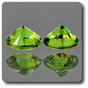 0.50CT. 2 pcs DEMANTOID GARNET. IF