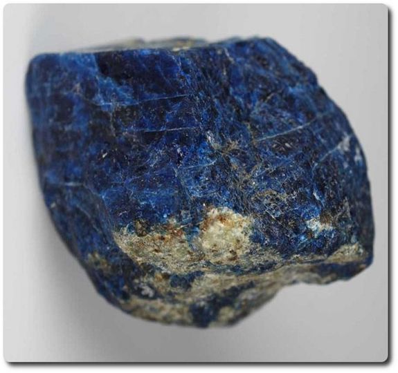 530.80 cts  CRISTAL D' APATITE
