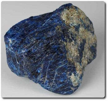 530.80 cts  CRISTAL D' APATITE