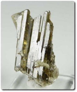 34.15 cts FADEN EPIDOTE CRYSTAL