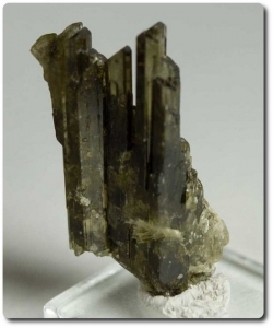 34.15 cts FADEN EPIDOTE CRYSTAL