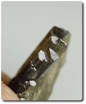 34.15 cts FADEN EPIDOTE CRYSTAL