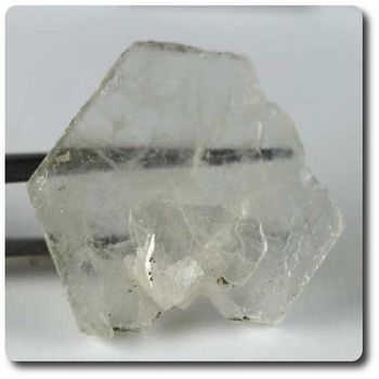 27.44 cts CRISTAL D' APATITE BLANC