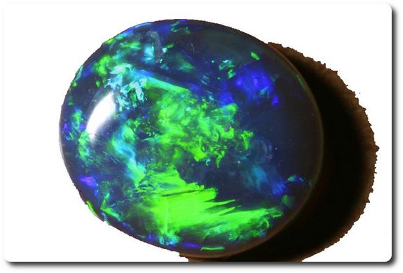 3.64 cts OPALE NOIRE