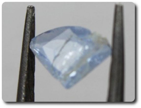 0.11 CTS. CARLETONITE