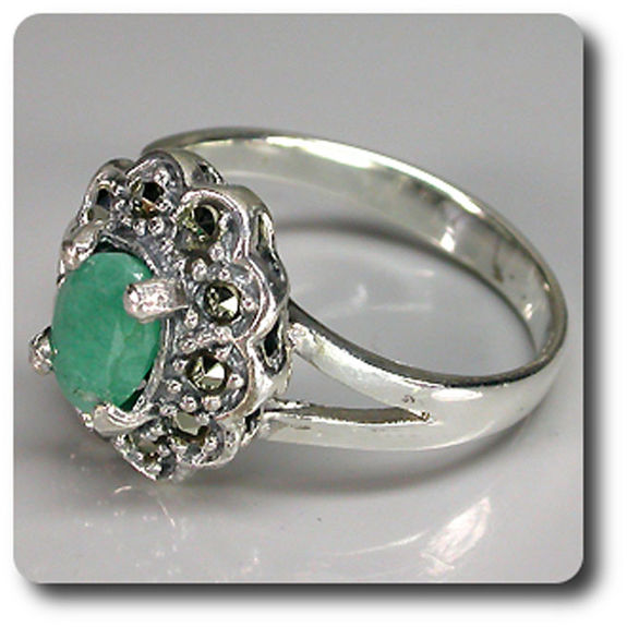 BAGUE EMERAUDE & MARCASSITE