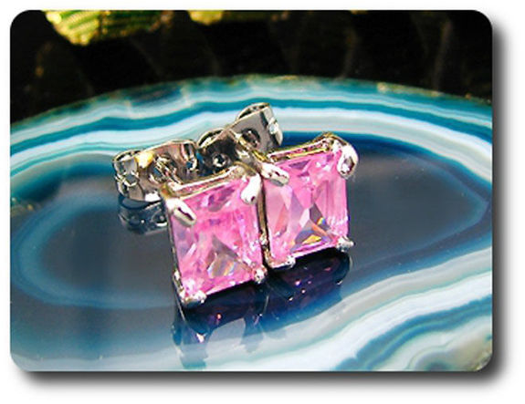 BOUCLES D'OREILLE SAPHIR ROSE