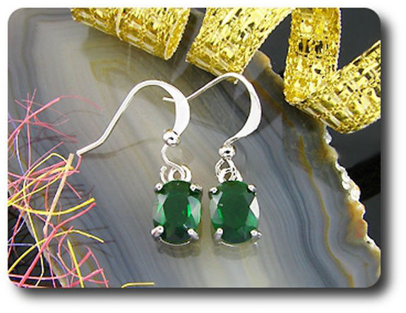 BOUCLES D'OREILLE EMERAUDE