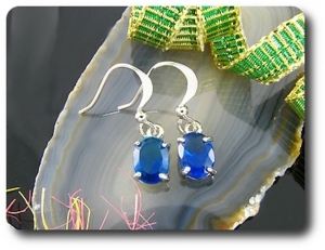 BOUCLES D'OREILLE SAPHIR BLEU