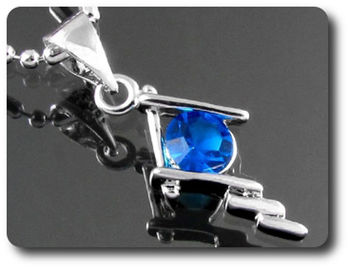 5 mm Blue Sapphire Pendant