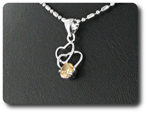 5 mm Orange Sapphire Pendant