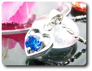 5 mm Blue Sapphire Pendant