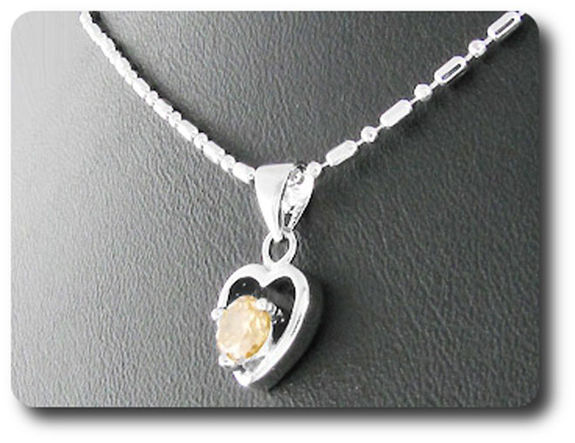 5 mm Orange Sapphire Pendant
