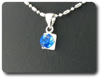 6 mm Blue Sapphire Pendant
