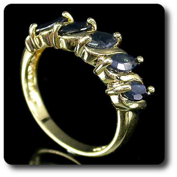 BLUE SAPPHIRE RING