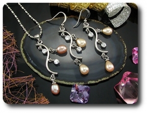 6x8mm Pearl Pendant Earrings Set