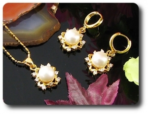 3x9mm Pearl Pendant Earrings Set