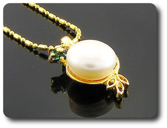 15x2mm Emerald & Pearl Pendant Earrings Set