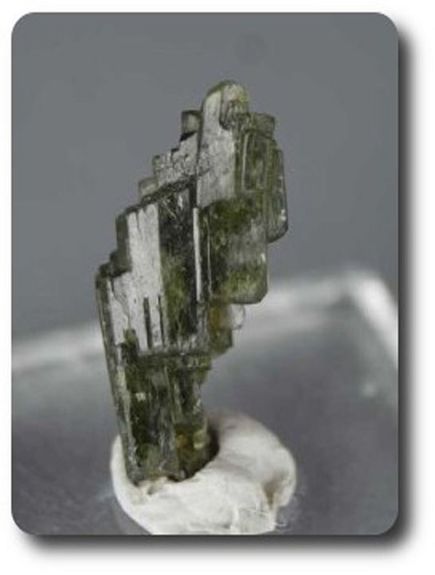 4.00CT. DIOPSIDE CRYSTAL