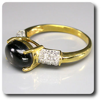 STAR SAPPHIRE & DIAMOND RING