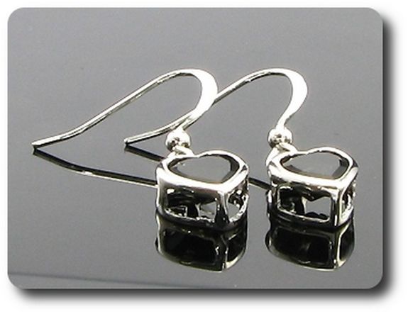 BOUCLES D'OREILLE SAPHIR NOIR