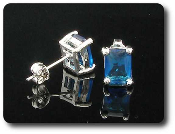 BOUCLES D'OREILLE SAPHIR BLEU