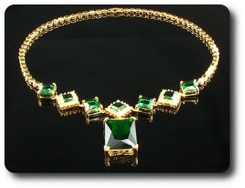 COLLIER EMERAUDE