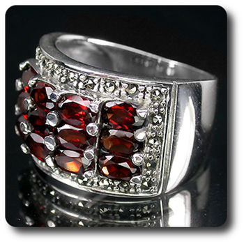 GARNET & MARCASITE RING