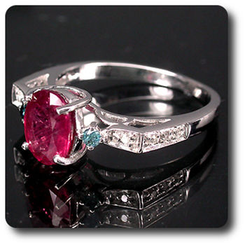 RUBY & DIAMOND RING