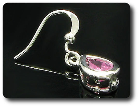 BOUCLES D'OREILLE SAPHIR ROSE