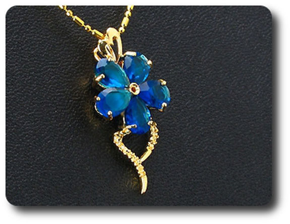 5x7 mm Blue Sapphire Pendant