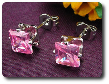 BOUCLES D'OREILLE SAPHIR ROSE