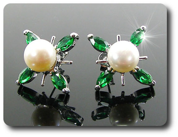 12x5mm Emerald & Pearl Pendant Earrings Set