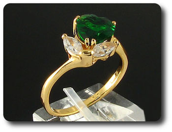 1x8mm Green Emerald Ring