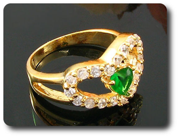 1x5mm Green Emerald Ring