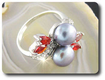 2x8mm Fresh Water Pearl Ring