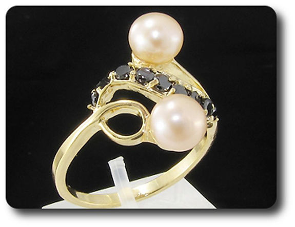 2x6mm Fresh Water Pearl Ring