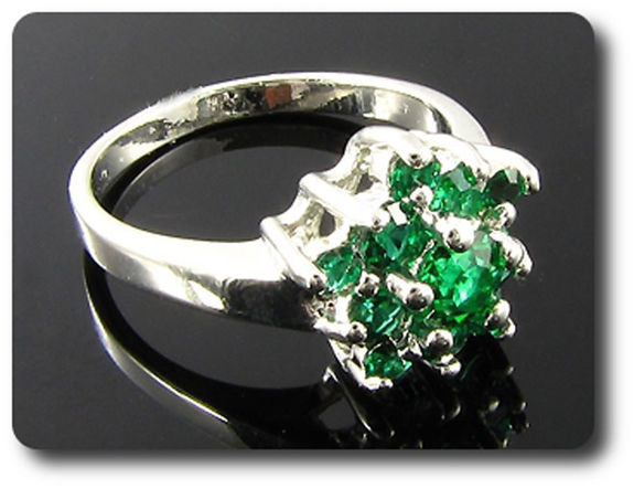15x5-3mm Green Emerald Ring