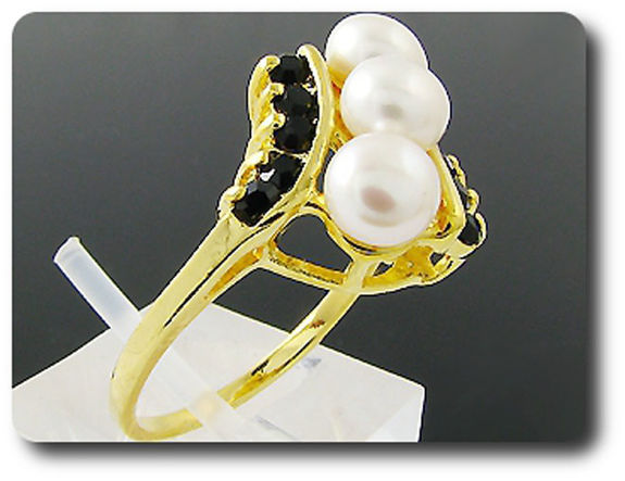 3x6mm Fresh Water Pearl Ring