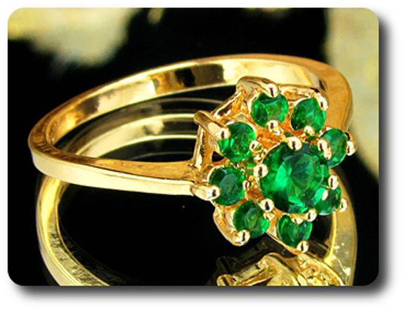 13x5-3mm Green Emerald Ring