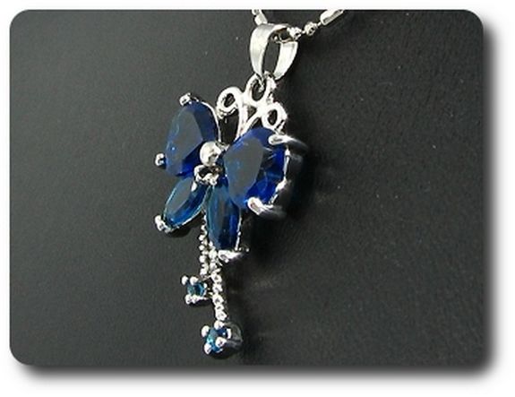 6x8-2 mm Blue Sapphire Pendant