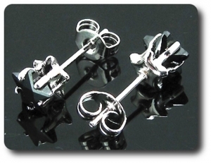 BOUCLES D'OREILLE SAPHIR NOIR