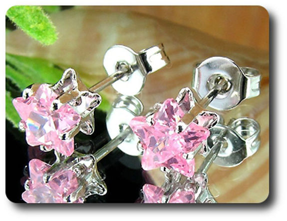 BOUCLES D'OREILLE SAPHIR ROSE