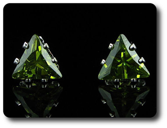 BOUCLES D'OREILLE SAPHIR VERT