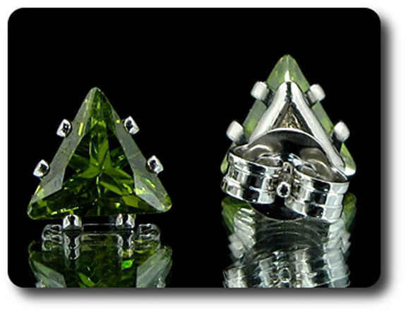 BOUCLES D'OREILLE SAPHIR VERT