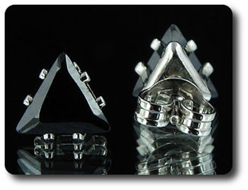 BOUCLES D'OREILLE SAPHIR NOIR