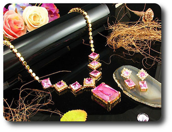 PARURE SAPHIR ROSE