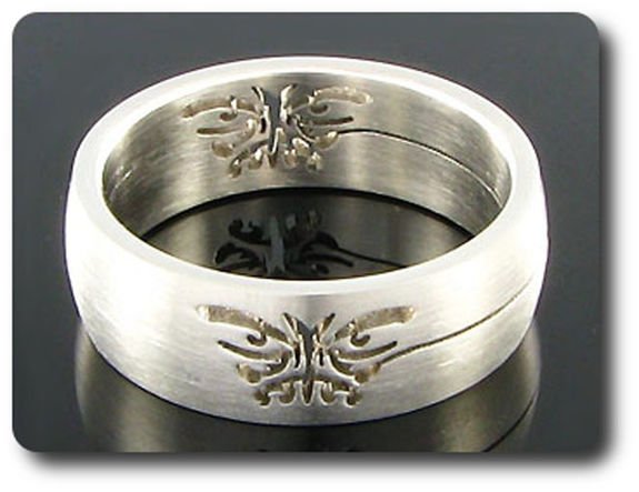 Fashionable Men Ring