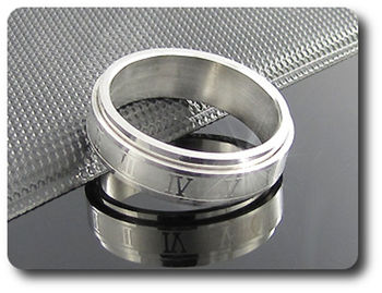 BAGUE HOMME MOTIF ROMAIN